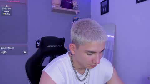 Sebastin online show from February 2, 12:09 am