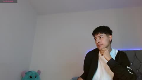 sebas_fire4 online show from May 14, 1:15 am