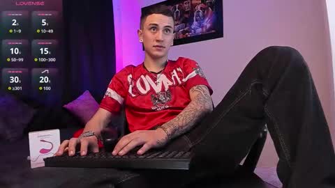 Snapshot of sebas_maverick chatting on October 15, 4:27 am Sebastian online show from October 15, 4:27 am