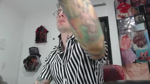 Snapshot of sebasbigdick_ chatting on February 23, 7:00 am spityio instagram online show from February 23, 7:00 am