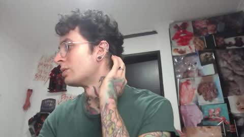 Snapshot of sebasbigdick_ chatting on October 14, 7:22 am spityio instagram online show from October 14, 7:22 am