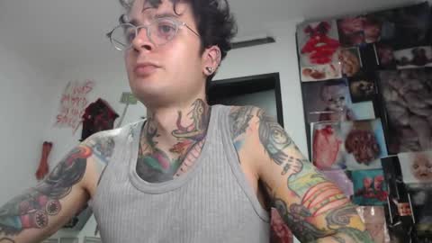 Snapshot of sebasbigdick_ chatting on September 17, 5:22 am spityio instagram online show from September 17, 5:22 am
