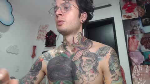 Snapshot of sebasbigdick_ chatting on September 11, 6:36 am spityio instagram online show from September 11, 6:36 am