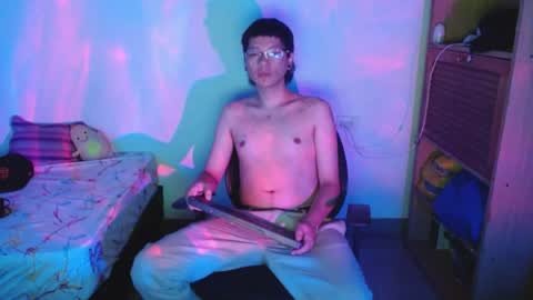 Sebas online show from April 3, 9:05 am