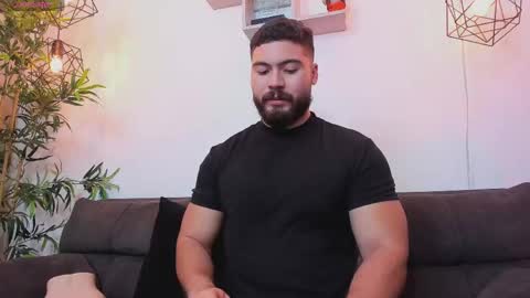 Instagram jeanpaulfit  online show from May 12, 8:18 pm