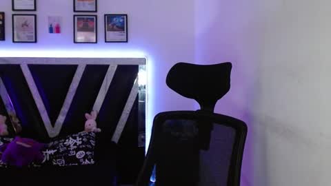 Sebas online show from October 20, 4:01 pm