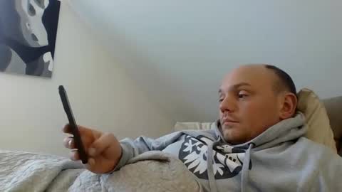 Simon online show from February 17, 1:33 pm