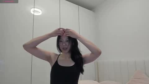 Snapshot of secretgirlfriendxo chatting on October 29, 12:34 am Angela online show from October 29, 12:34 am