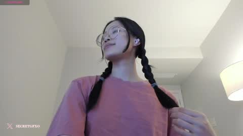 Snapshot of secretgirlfriendxo chatting on December 15, 11:45 am Angela online show from December 15, 11:45 am