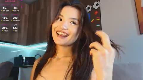 lin online show from June 25, 4:09 am