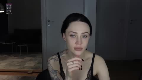 Sara online show from February 26, 9:40 pm