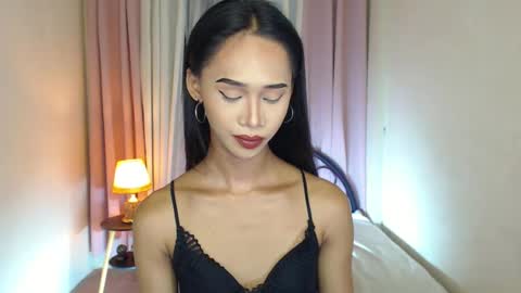 ashly online show from June 25, 1:57 am