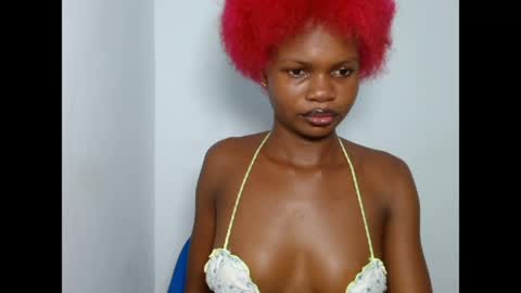 seductive_sugar247 online show from April 12, 9:24 am