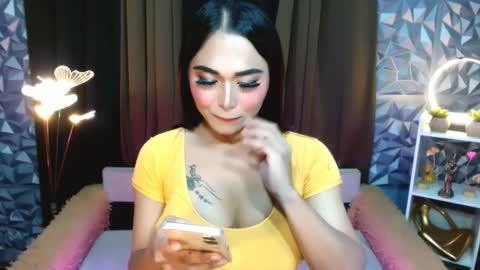 Snapshot of seductivelatina69 chatting on September 24, 10:38 pm Lala online show from September 24, 10:38 pm