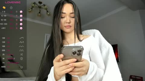 Akira Youri online show from February 12, 4:55 pm