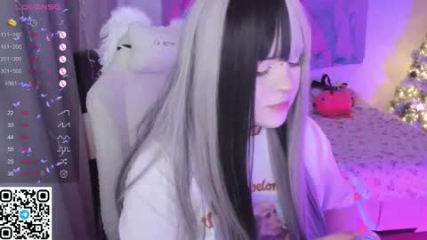 Selena  online show from December 16, 7:15 am