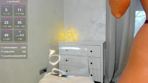 Selena online show from March 16, 5:44 am