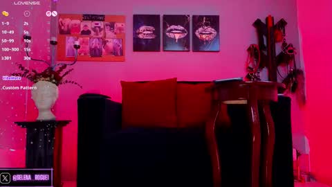 Sele online show from October 7, 1:07 pm