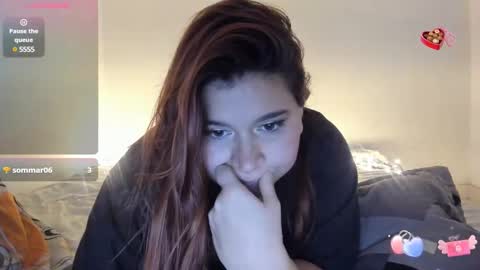 selena david and lina online show from March 10, 4:49 am