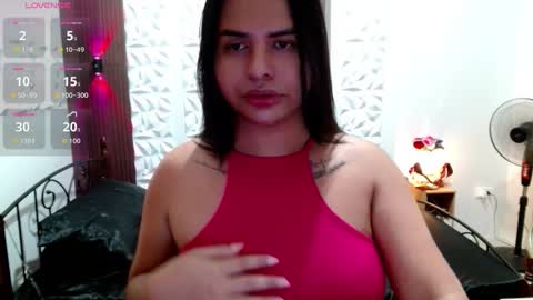 Snapshot of selenahelaby chatting on October 13, 7:27 pm JuicyCockSelena online show from October 13, 7:27 pm