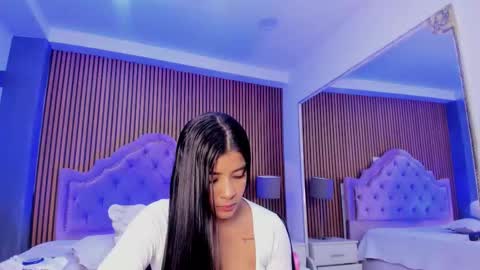 selenastonne online show from September 14, 10:55 pm