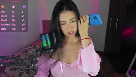 Snapshot of selene_e chatting on October 28, 10:33 pm Karol. online show from October 28, 10:33 pm