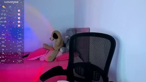 Snapshot of selene_e chatting on January 23, 10:11 pm Karol. online show from January 23, 10:11 pm