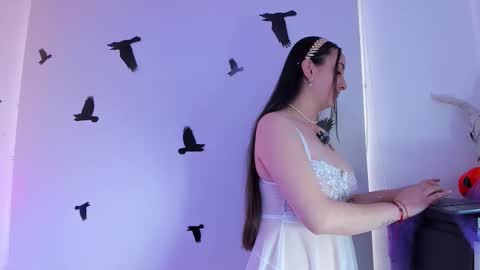 selene_swee online show from October 12, 6:43 pm