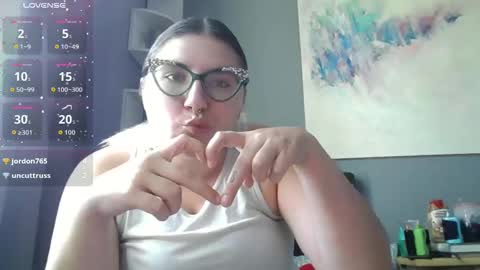 Selene online show from October 17, 6:01 pm