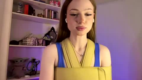 Kylie online show from June 19, 12:22 pm
