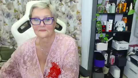 Selenna online show from February 13, 8:55 pm