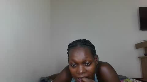 Snapshot of sellinprinces chatting on October 1, 9:46 pm sellinprinces online show from October 1, 9:46 pm