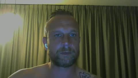 sence08 online show from April 12, 7:51 pm