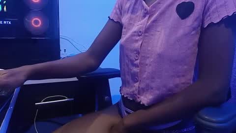 sensational_ave online show from September 12, 10:45 pm