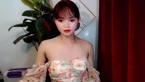 sensational_yeng online show from October 17, 12:09 pm