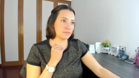 Snapshot of sensual__lady chatting on December 6, 8:45 pm Samantha - online show from December 6, 8:45 pm