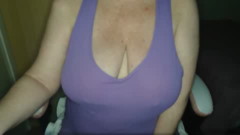 Snapshot of sensual_cris chatting on October 14, 9:18 pm CRIS online show from October 14, 9:18 pm