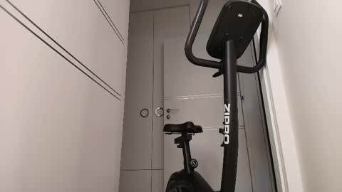 Jasmine online show from April 14, 3:26 pm