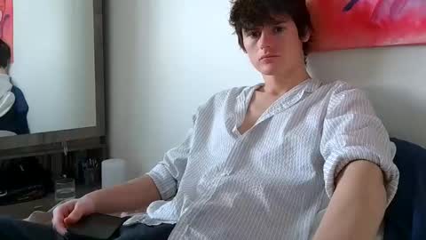 Snapshot of sensualalien chatting on February 17, 8:06 pm Cam online show from February 17, 8:06 pm