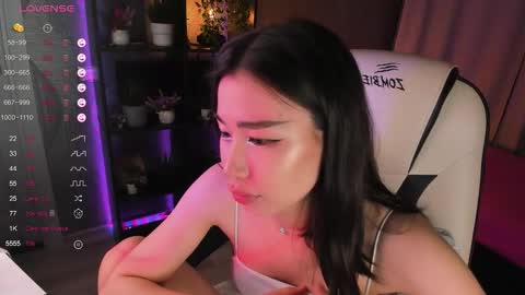 Kiki online show from September 12, 4:42 pm