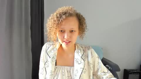 senya_sol online show from February 25, 8:29 am