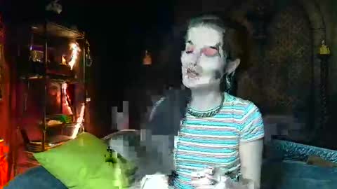 Seraphin Munster online show from December 19, 11:11 pm