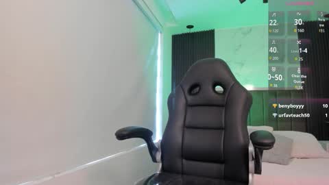 Serene online show from November 29, 1:41 pm