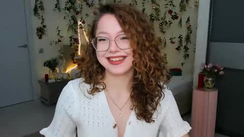 Ophelia online show from March 22, 10:08 am