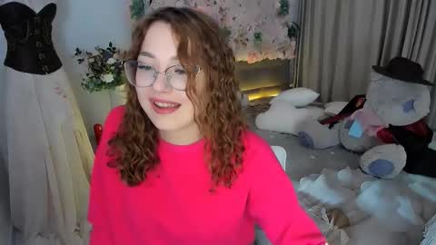 Ophelia online show from November 5, 4:31 pm