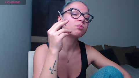 SereneSophi online show from April 5, 2:30 am