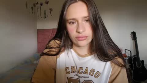 Snapshot of serenity_crystal chatting on October 2, 9:35 pm serenity_crystal online show from October 2, 9:35 pm