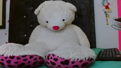 serenityroche online show from September 8, 8:08 pm