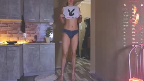 Hey Guys and Girls non-binary personalities  Im Sereta online show from October 28, 11:55 am