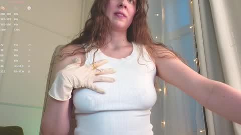 Snapshot of sereta_fin chatting on January 21, 1:54 pm Hey Guys and Girls non-binary personalities Im Sereta online show from January 21, 1:54 pm